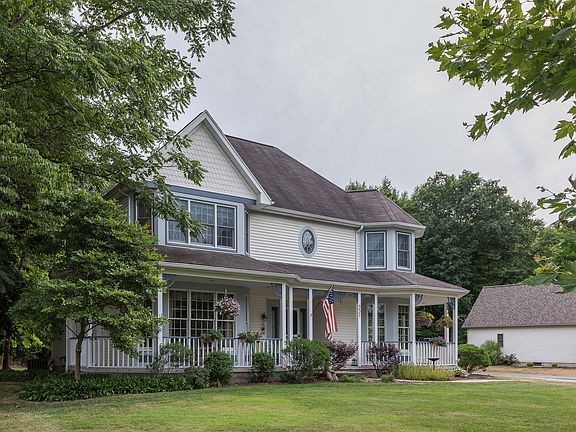 2nd image of 557 Deer Haven Dr