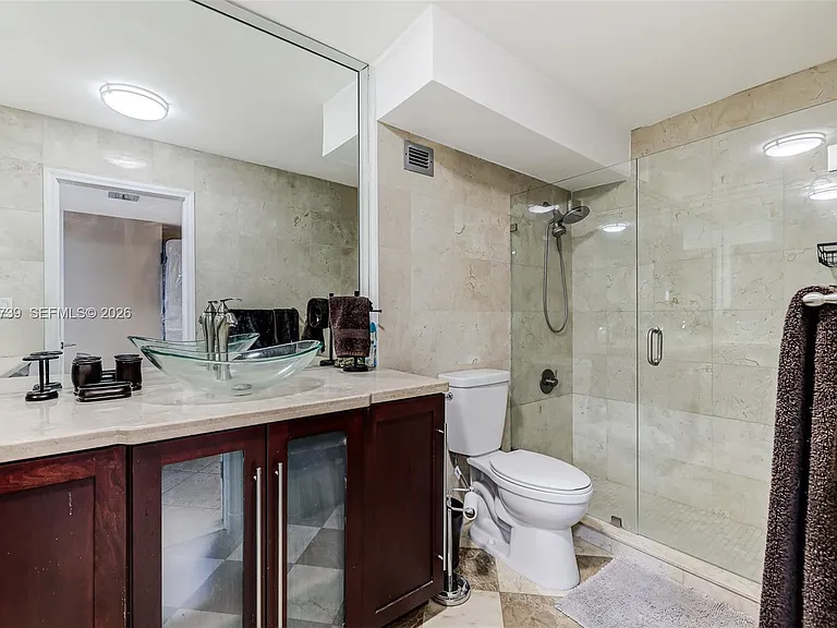 6039 Collins Ave #936 — Photo 31