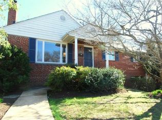 4126 34th St N, Arlington, VA 22207