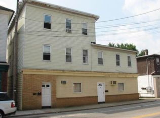 1350 Plainfield St #2, Cranston, RI 02920