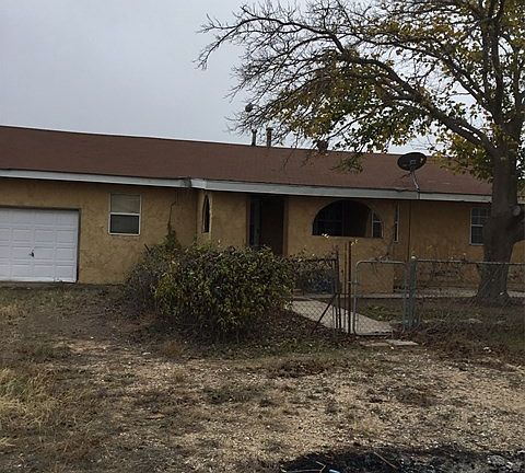 3rd image of 3319 S Highway 349