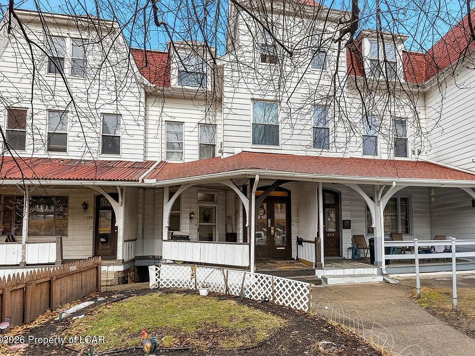 1st image of 224 E Main St