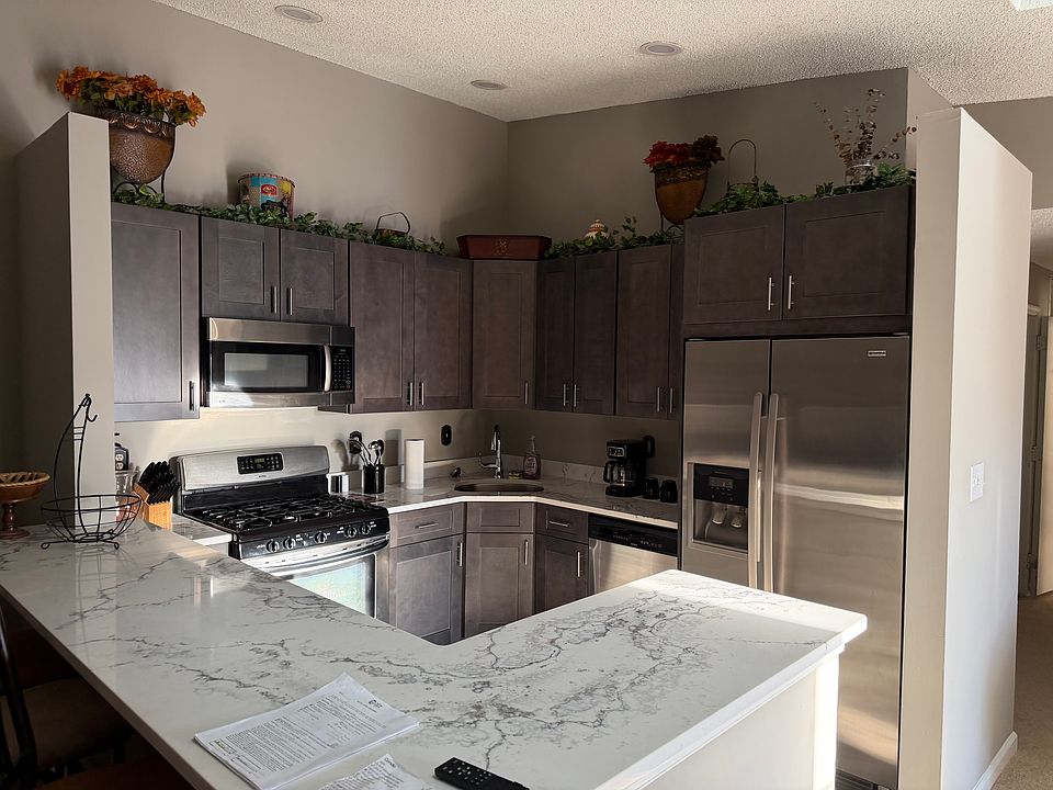 1st image of 99 Iroquois Dr #99