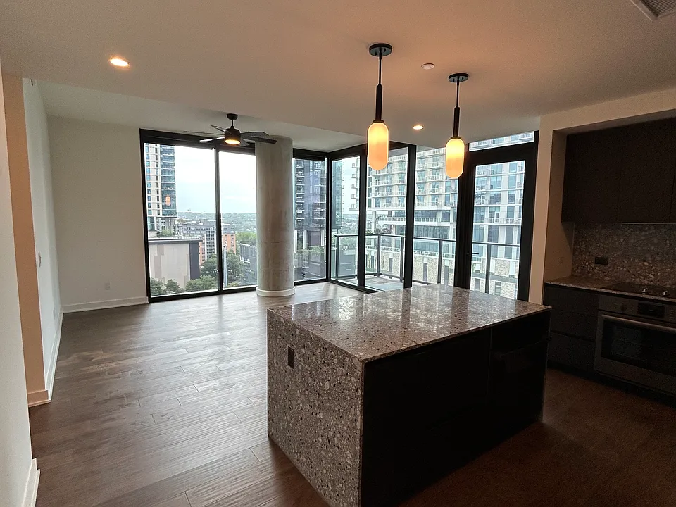 84 East Ave #1509