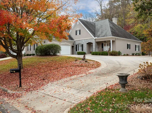 23 Clovelly Way, Asheville, NC 28803