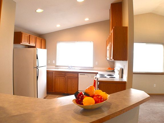4th image of 1212 184th Street Ct E