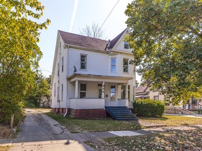 904 S Madison St, Bloomington, IL, 61701