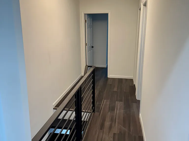 2144 W Grange Ave — Photo 15