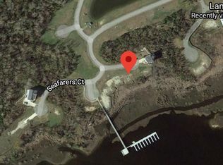 166 Whispering Pine Ln, Holly Ridge, NC 28445