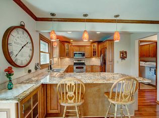 5627 S 25th St, Milwaukee, WI 53221