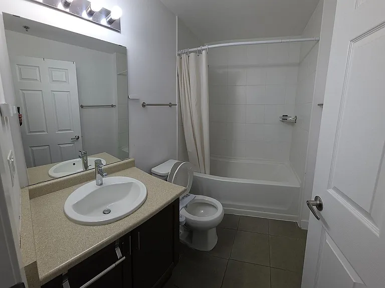2486 Old Bronte Rd #202 — Photo 14