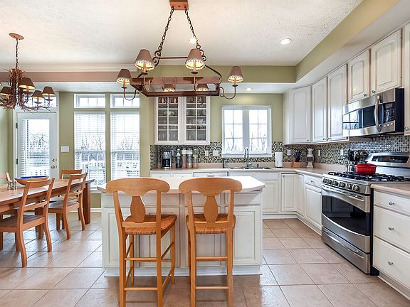 2nd image of 7031 Highland Creek Dr
