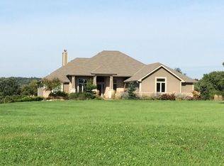 W249S10815 Doll Ct, Mukwonago, WI 53149