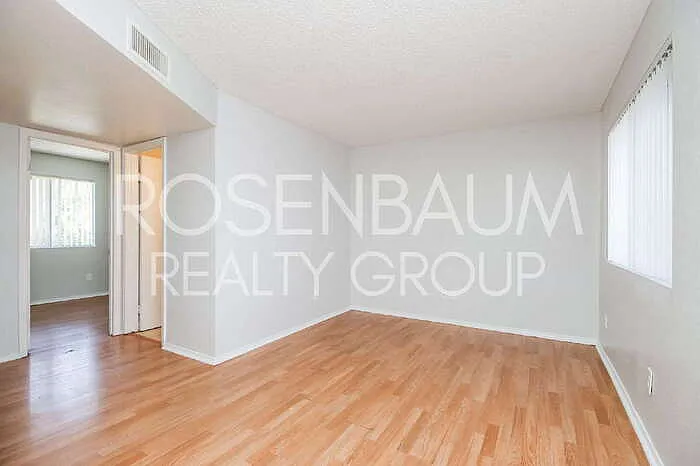 1050 W University Dr #201 — Photo 5
