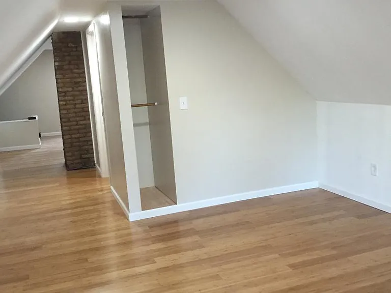 2196 Edgewood Rd #3 — Photo 4