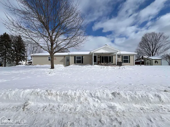 1435 Cleveland St, Owosso, MI 48867