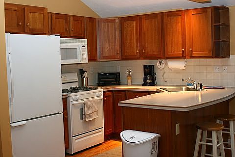 2nd image of 178 Crystal Spring Ave