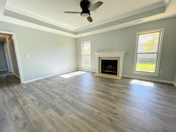 5th image of 109 Tanner Ridge Cir
