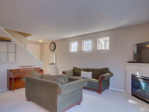 3rd image of 18406 98th Ave E