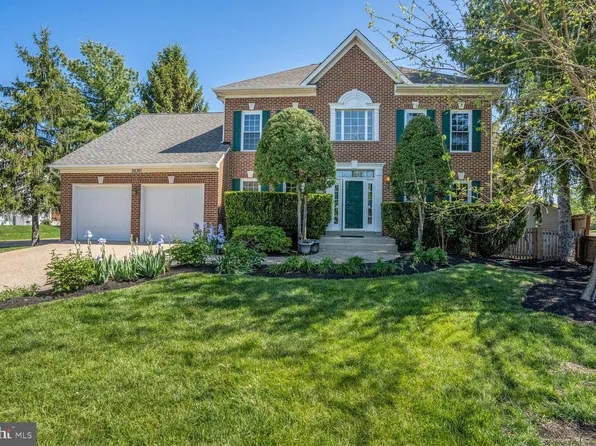 2639 Iron Forge Rd, Herndon, VA 20171