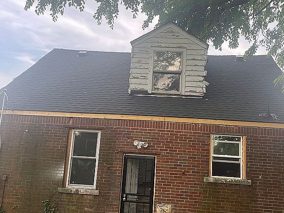 12027 Sanford 
