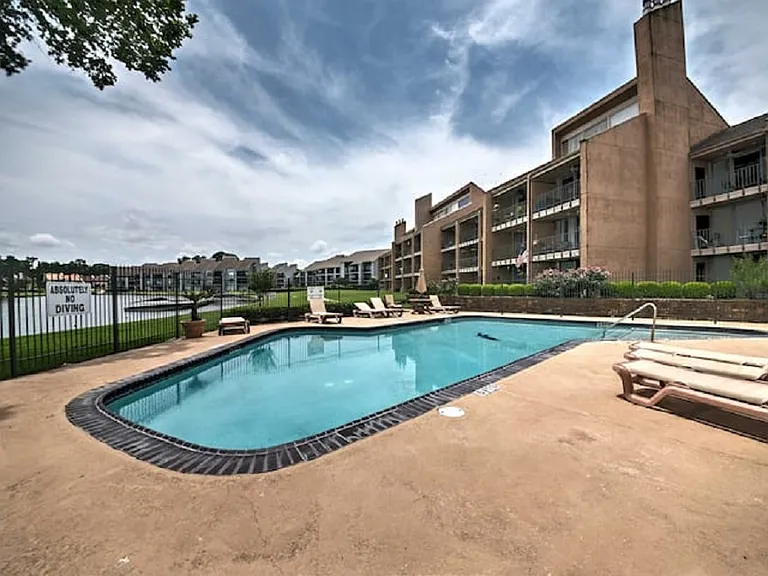 12600 Melville Dr #328 — Photo 11