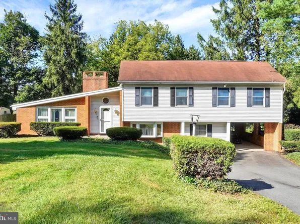 4174 Wilshire Dr, York, PA 17402