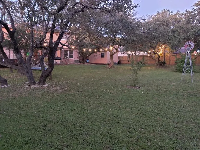 9154 Dover Rdg — Photo 25
