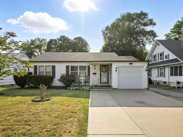 1739 S Garrison, Carthage, MO 64836