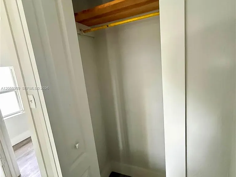 2237 Wilson St #C — Photo 11