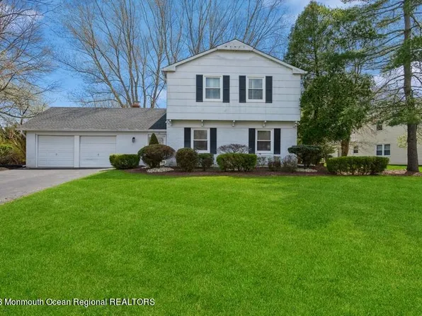 10 Fairview Road, Marlboro, NJ 07746