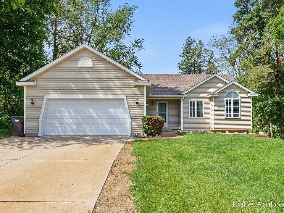 1st image of 1683 Pinehill Dr