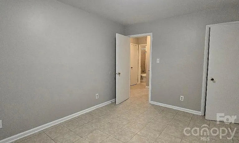 1803 Darbrook Dr — Photo 15