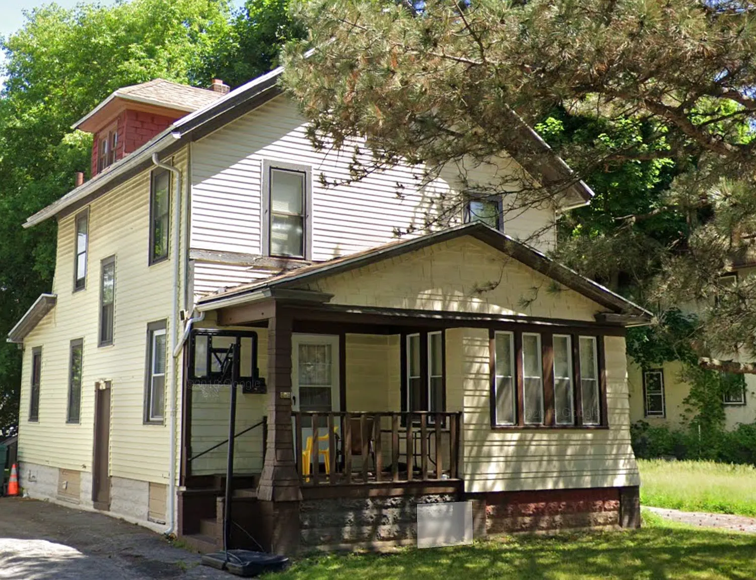 252 Avenue C photo 1