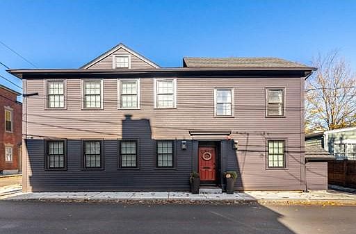 1st image of 110 Derby St #3