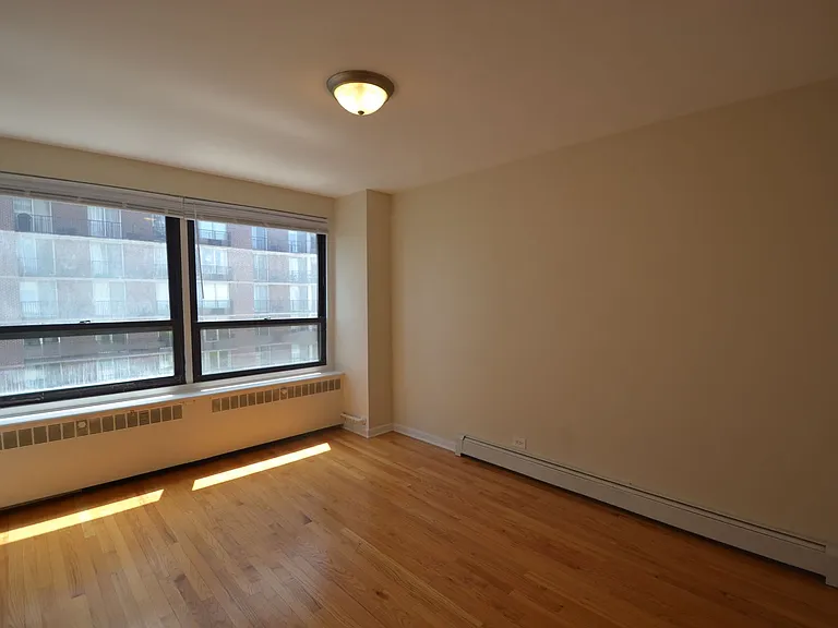 4180 Marine Terrace Apartments — Photo 73