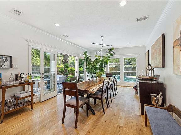 5th image of 4926 Pine Garden Drive