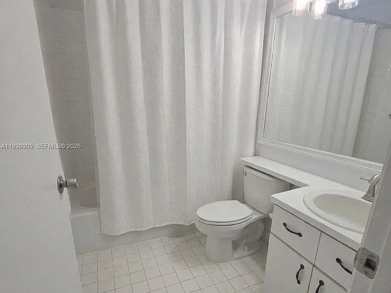 15515 N Miami Lakeway #202-11 — Photo 16