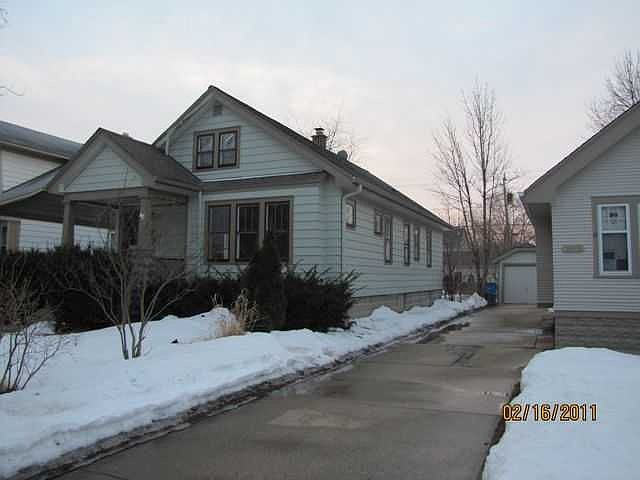 2nd image of 5027 N Berkeley Blvd