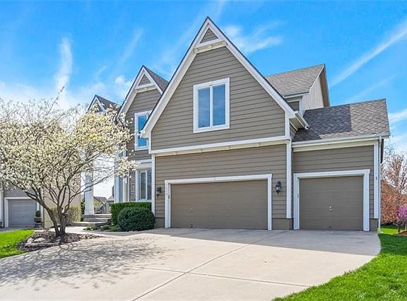 3rd image of 7519 W 144th Pl