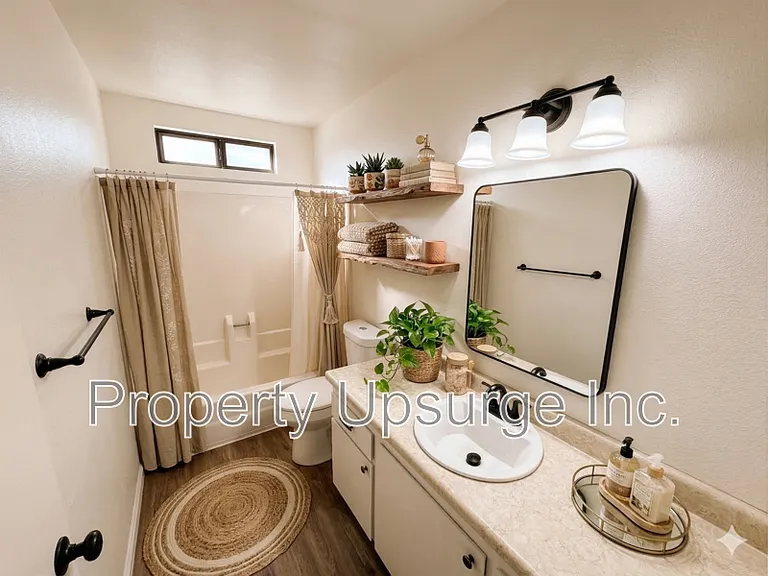 1313 Lancers Ln #6 — Photo 10