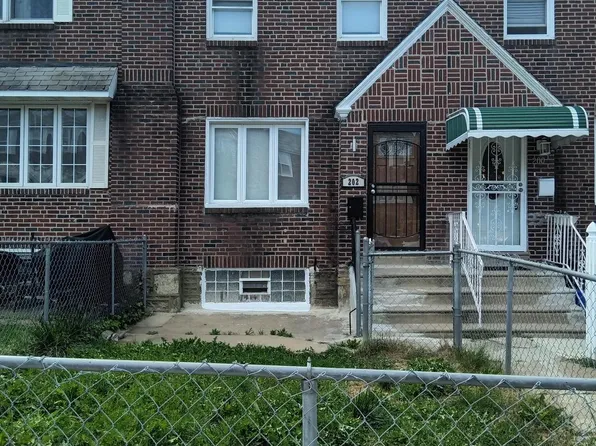 202 Higbee St, Philadelphia, PA 19111