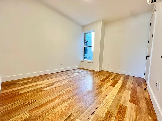 Rented by ERNY LLC | media 14