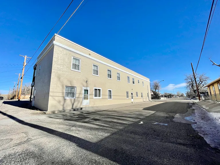 900 N Park St #3 — Photo 11