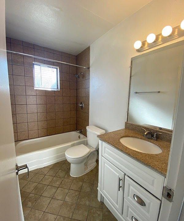 1st image of 5221 Bonita Ave APT 112