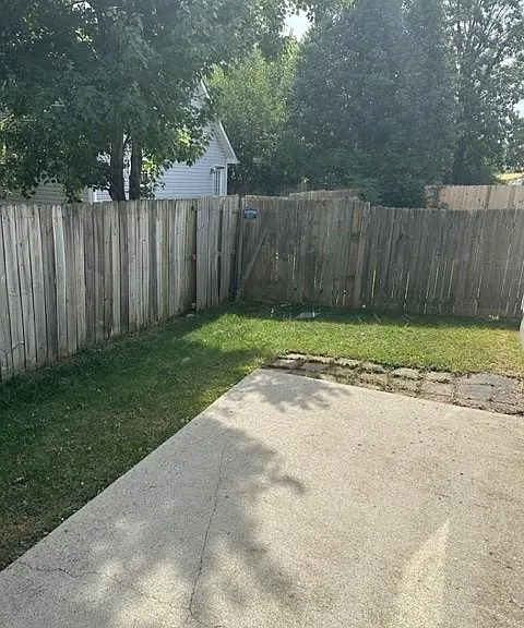 724 Pioneer Ln — Photo 12