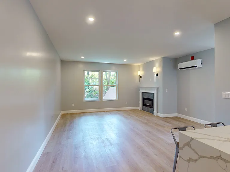 793 State St #1D — Photo 8