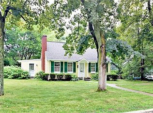 2 Lynton Ln, Pittsburgh, PA 15202