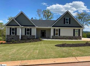 11 Alice Kelley Ct, Travelers Rest, SC 29690