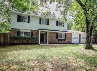 1305 Mission Hills Ct, Roswell, GA 30076